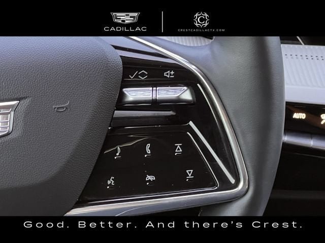 Used 2025 Cadillac Optiq Luxury 2 w/ LPO, Floor Liner Package AWD/4WD image 18