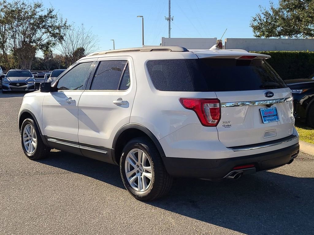 Used 2018 Ford Explorer XLT w/ Equipment Group 202A image 13