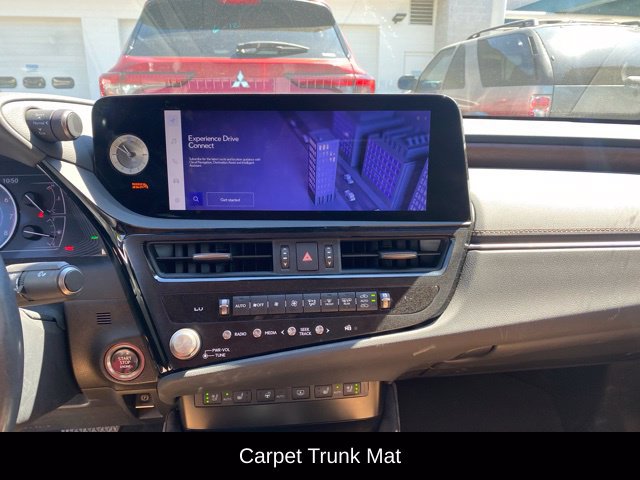 Used 2024 Lexus ES 350 Ultra Luxury w/ Accessory Package (Z2) FWD image 26