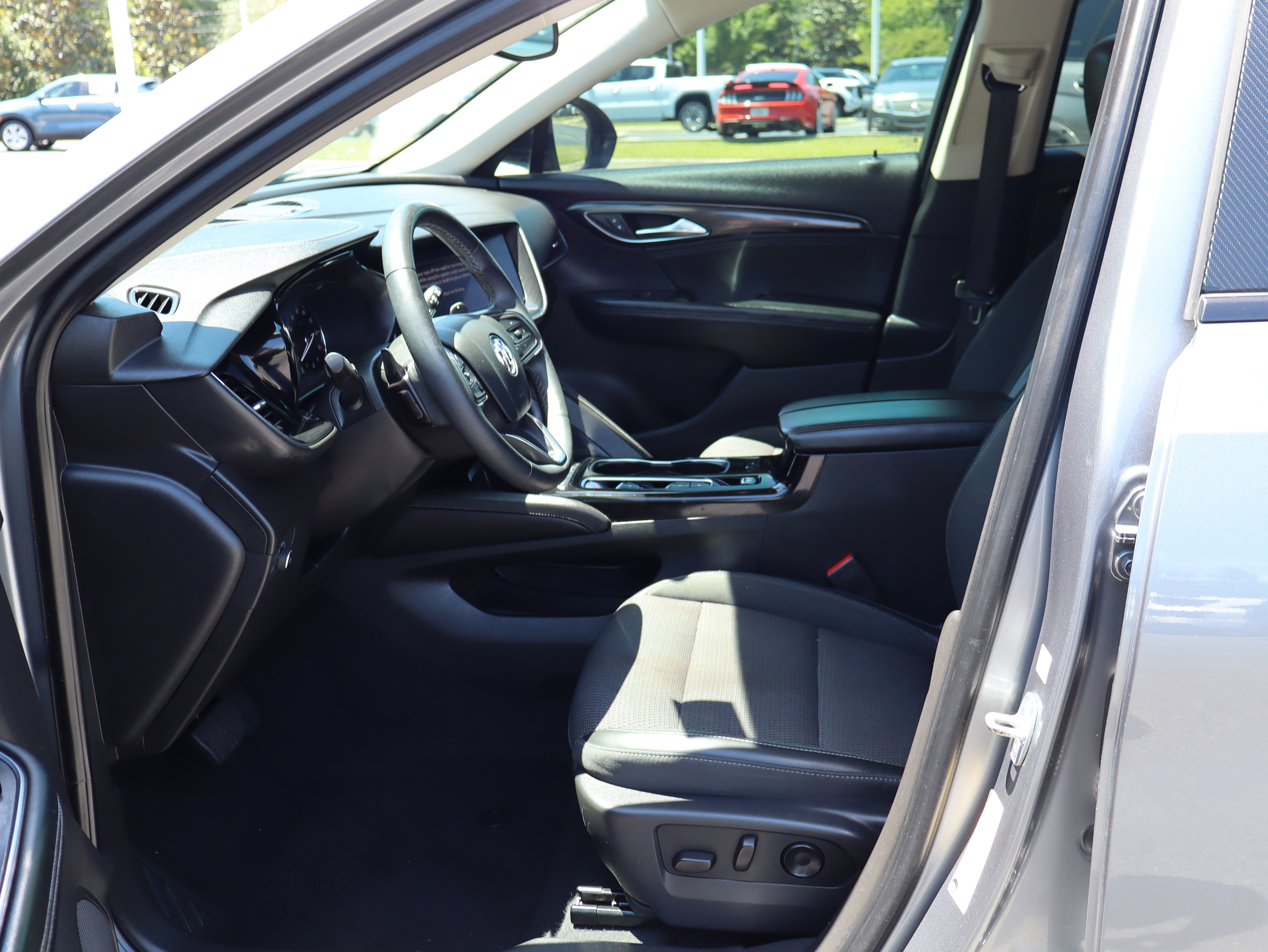 Used 2021 Buick Envision Preferred FWD image 18