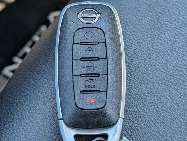 Used 2025 Nissan Sentra SR w/ SR Premium Package image 28