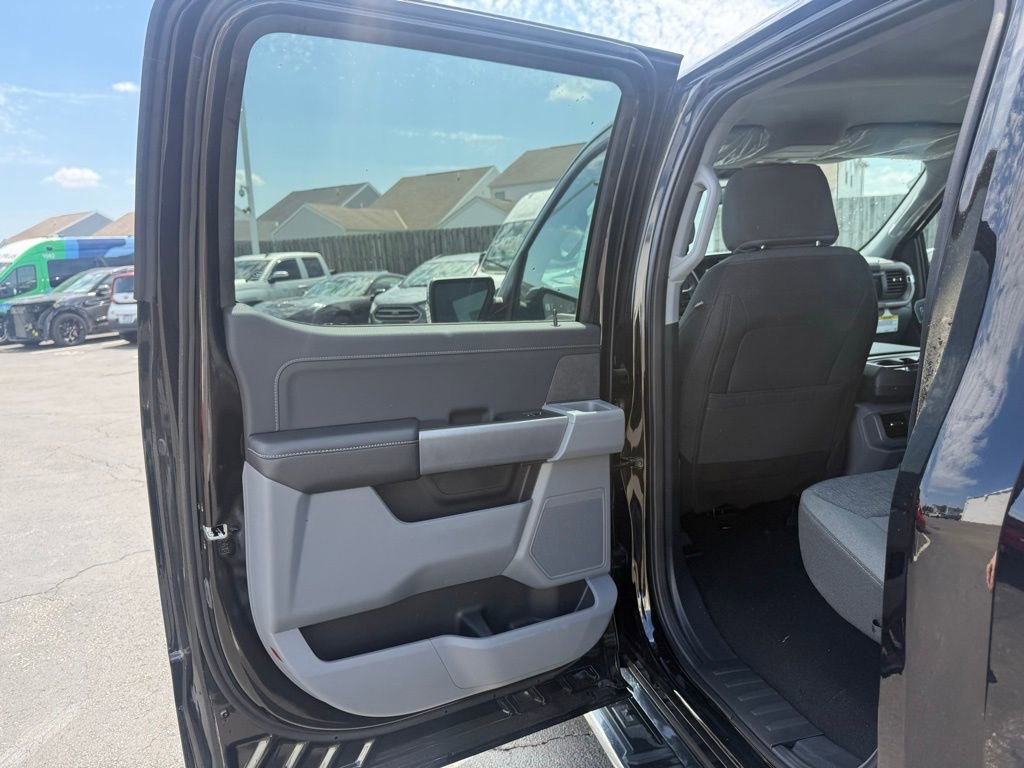 New 2024 Ford F150 XLT w/ Equipment Group 302A MID AWD/4WD image 32