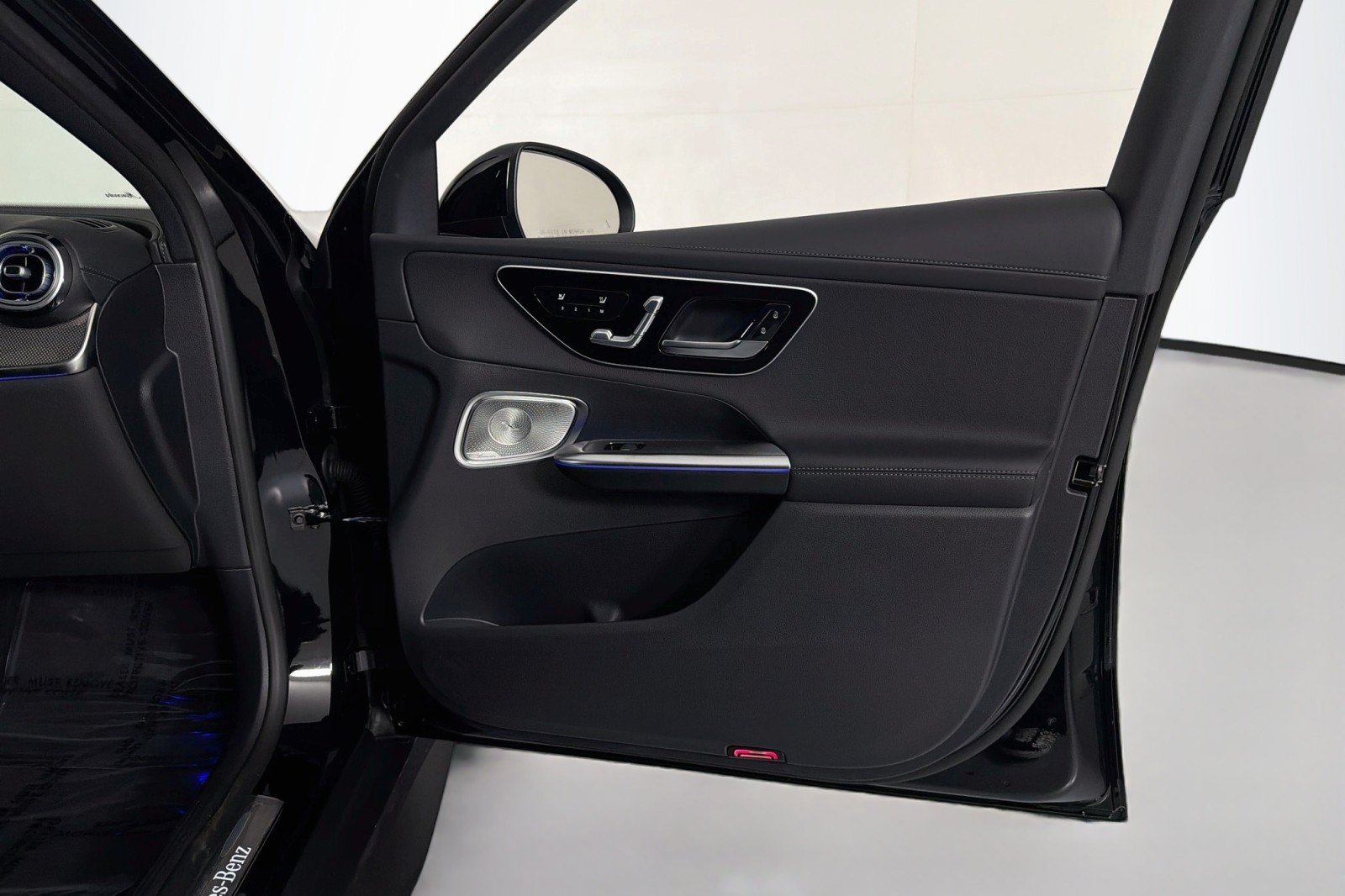 New 2027 Mercedes-Benz GLC 300 4MATIC image 23