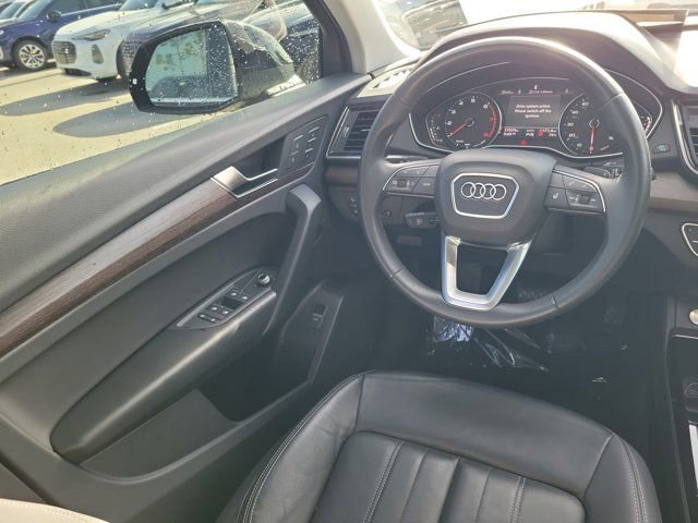 Certified 2023 Audi Q5 2.0T Premium w/ Convenience Package image 13
