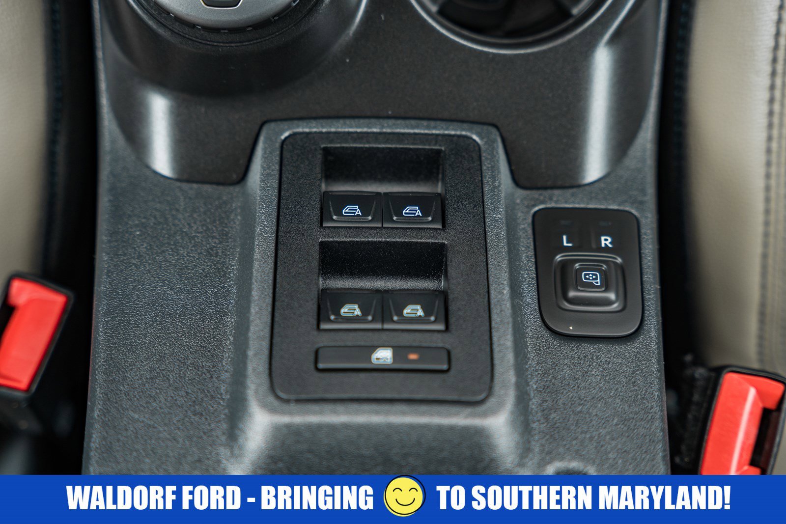 Used 2023 Ford Bronco Wildtrak image 30