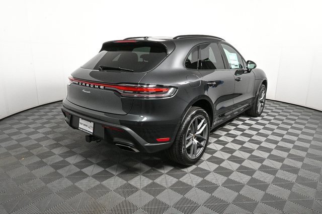 New 2026 Porsche Macan image 30
