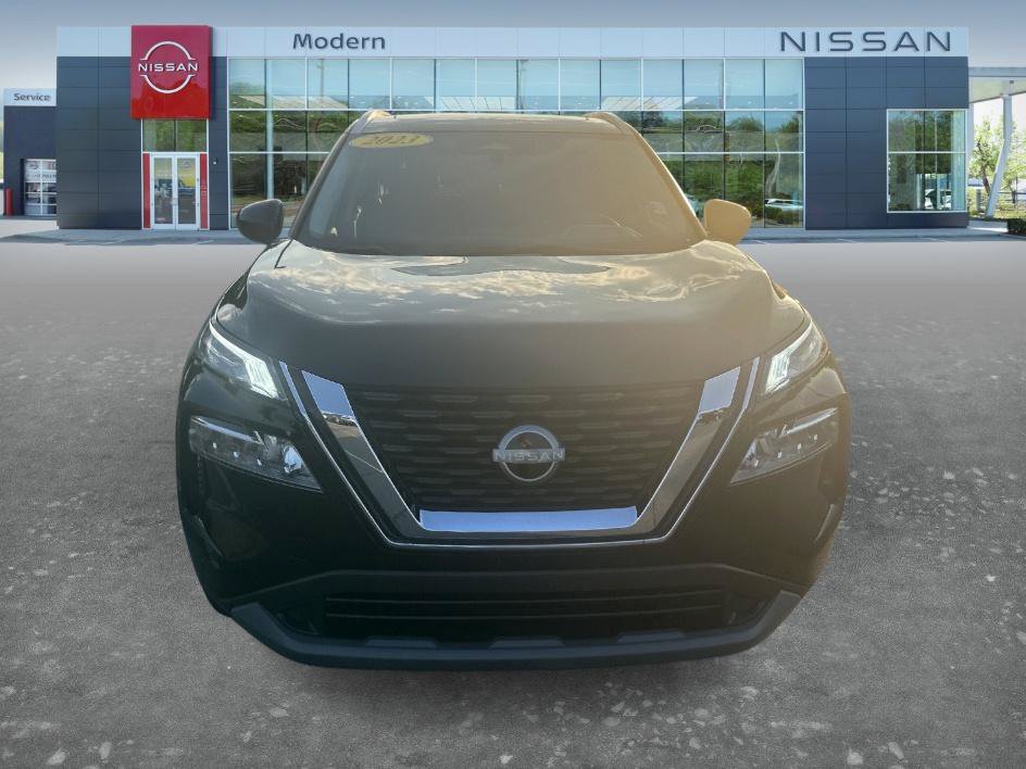 Certified 2023 Nissan Rogue SV w/ SV Premium B Package FWD image 2