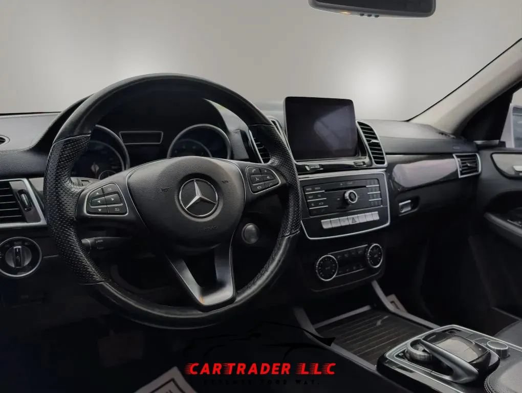 Used 2017 Mercedes-Benz GLE 550e image 17