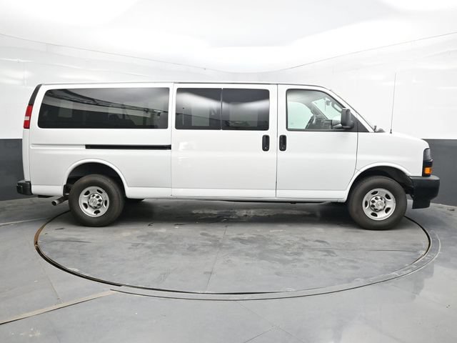 Used 2024 Chevrolet Express 3500 LS RWD image 8