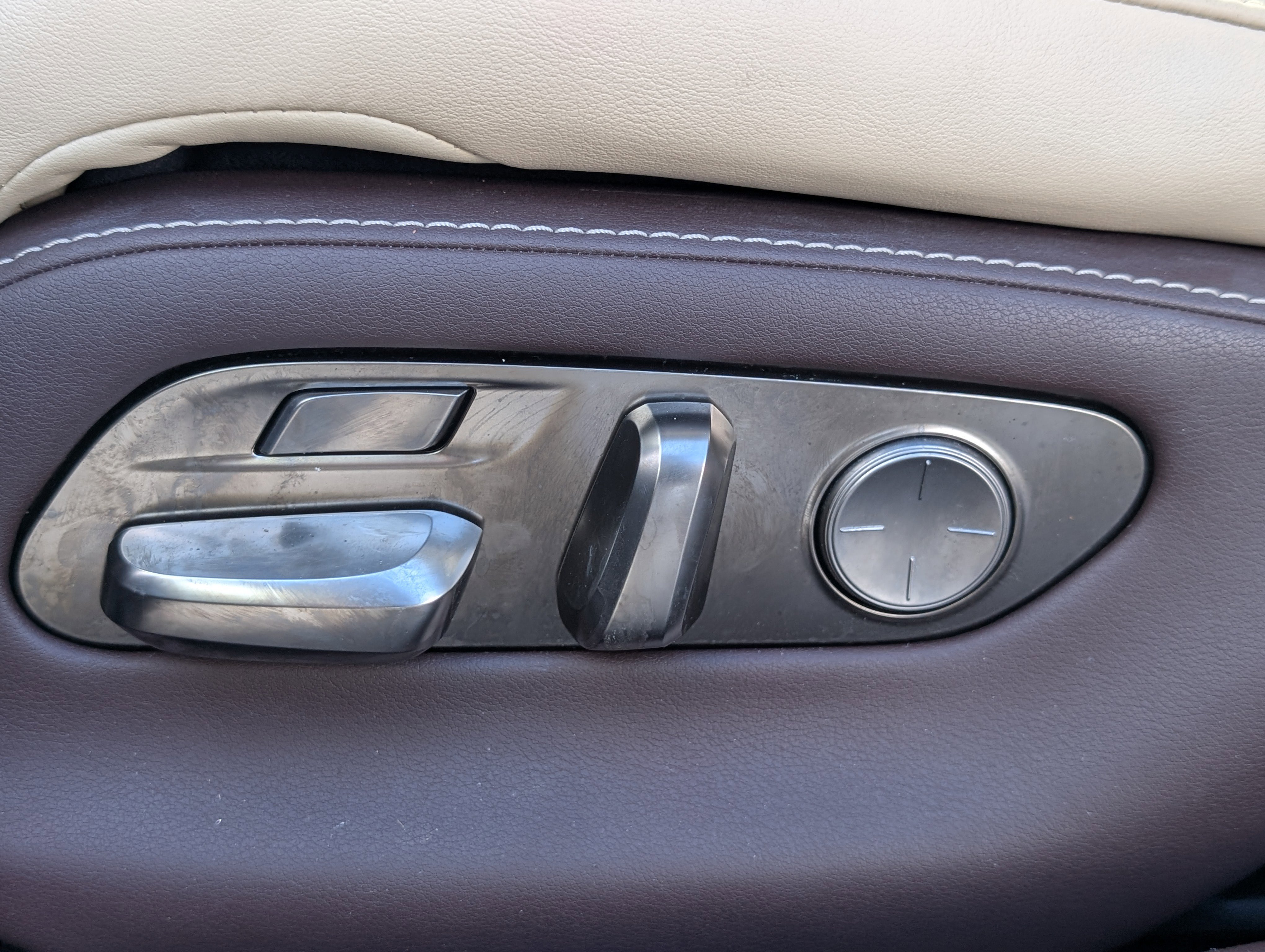 Used 2019 Lexus LS 500 AWD image 22