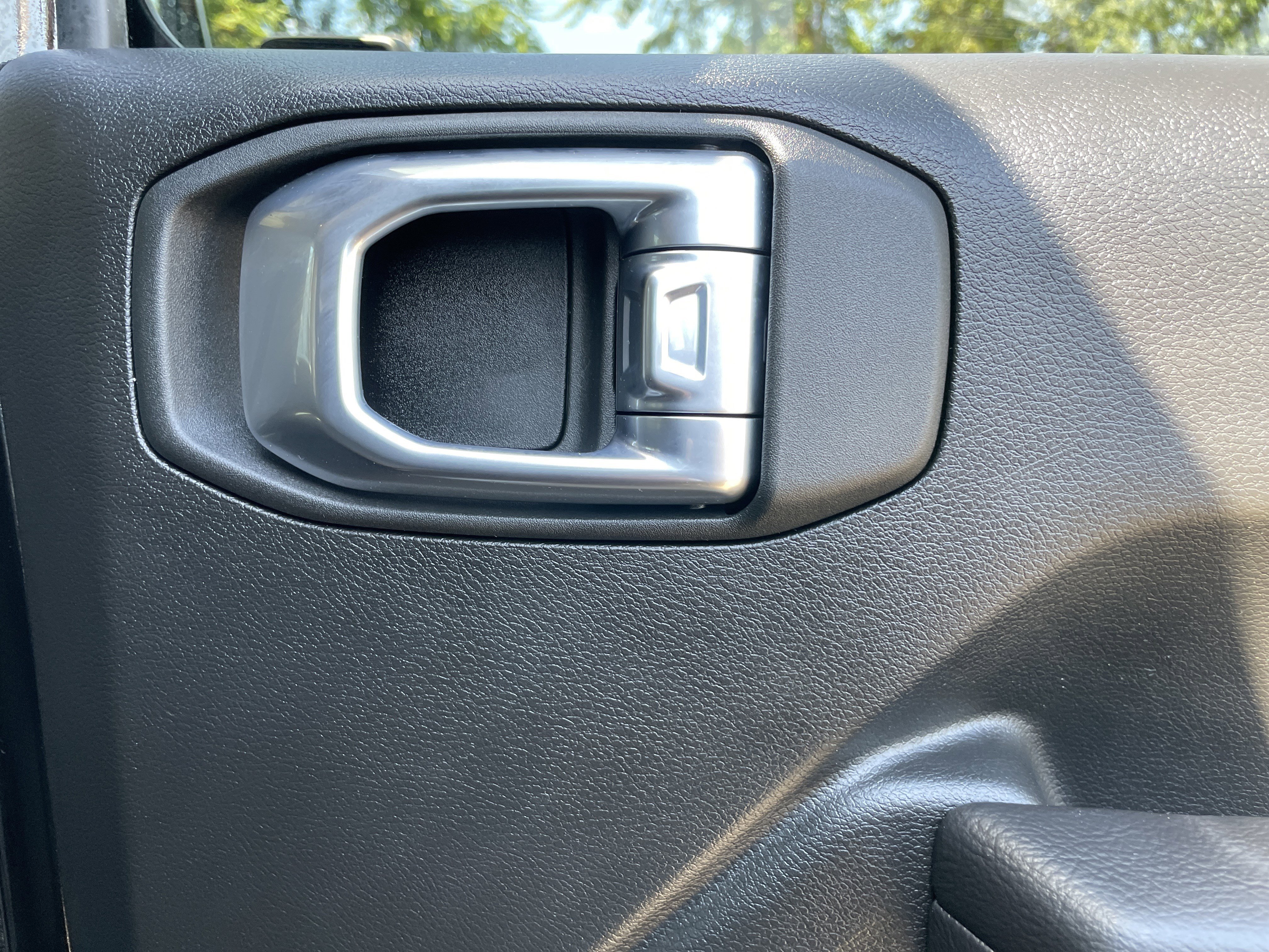 Certified 2024 Jeep Wrangler Sport S w/ Convenience Group image 17