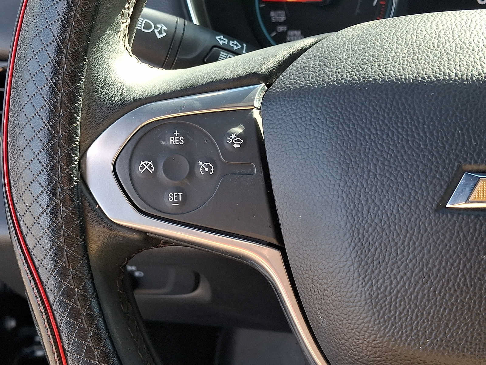 Used 2023 Chevrolet Traverse LT AWD/4WD image 21