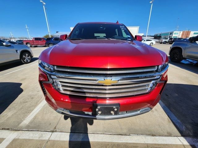 Used 2023 Chevrolet Suburban High Country image 2