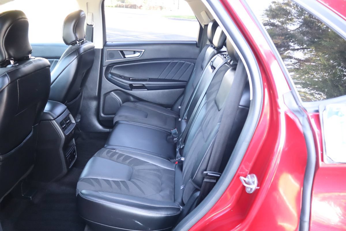 Used 2018 Ford Edge Sport w/ Equipment Group 401A AWD/4WD image 19
