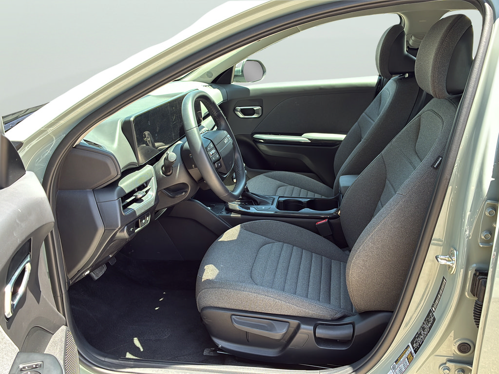 Used 2025 Kia K4 EX FWD image 10