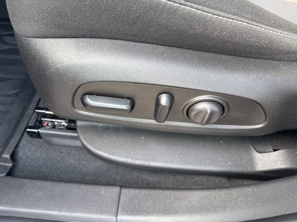 Used 2023 Chevrolet Blazer LT w/ Convenience Package image 22