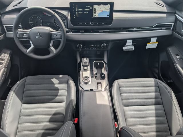 New 2026 Mitsubishi Outlander LE FWD image 25