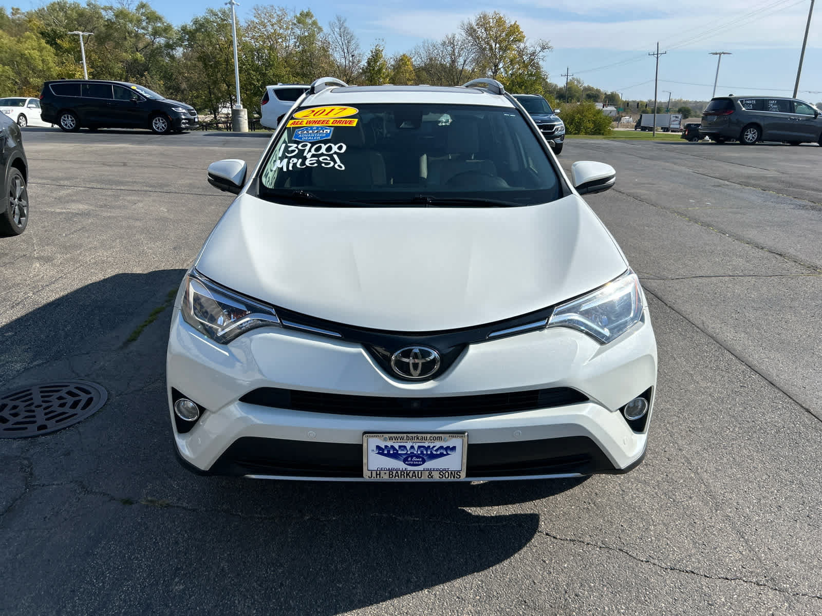 Used 2017 Toyota RAV4 Limited w/ Advanced Technology Package AWD/4WD image 8