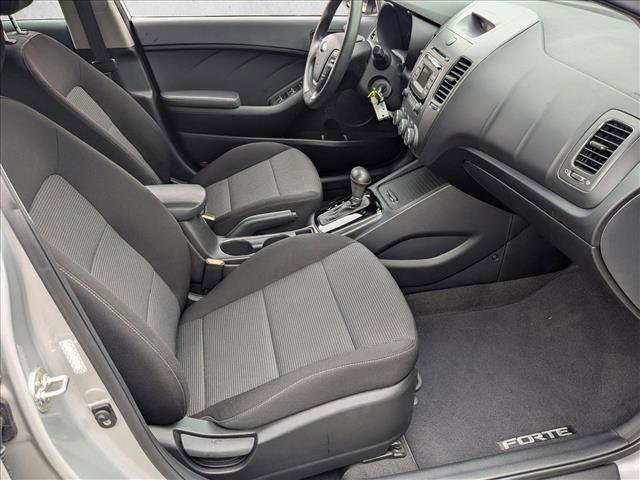 Used 2017 Kia Forte LX image 20