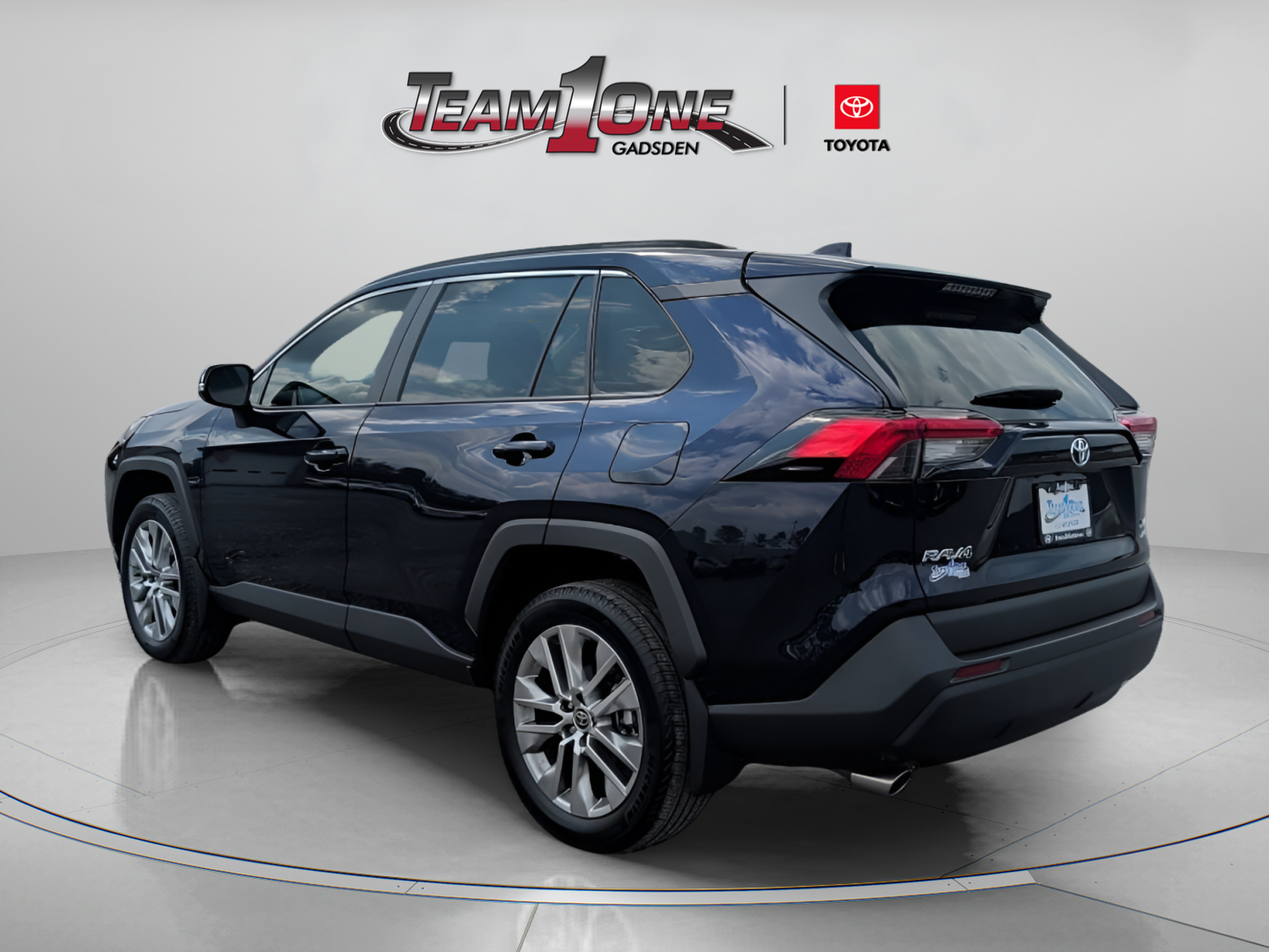 Used 2024 Toyota RAV4 XLE Premium AWD/4WD image 6
