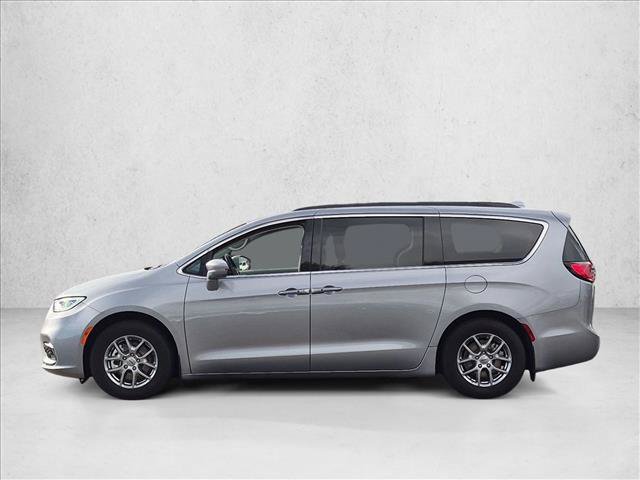 Used 2021 Chrysler Pacifica Touring w/ Cold Weather Group FWD image 6