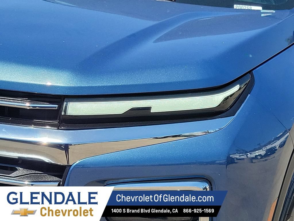 Certified 2025 Chevrolet Traverse LT FWD image 17