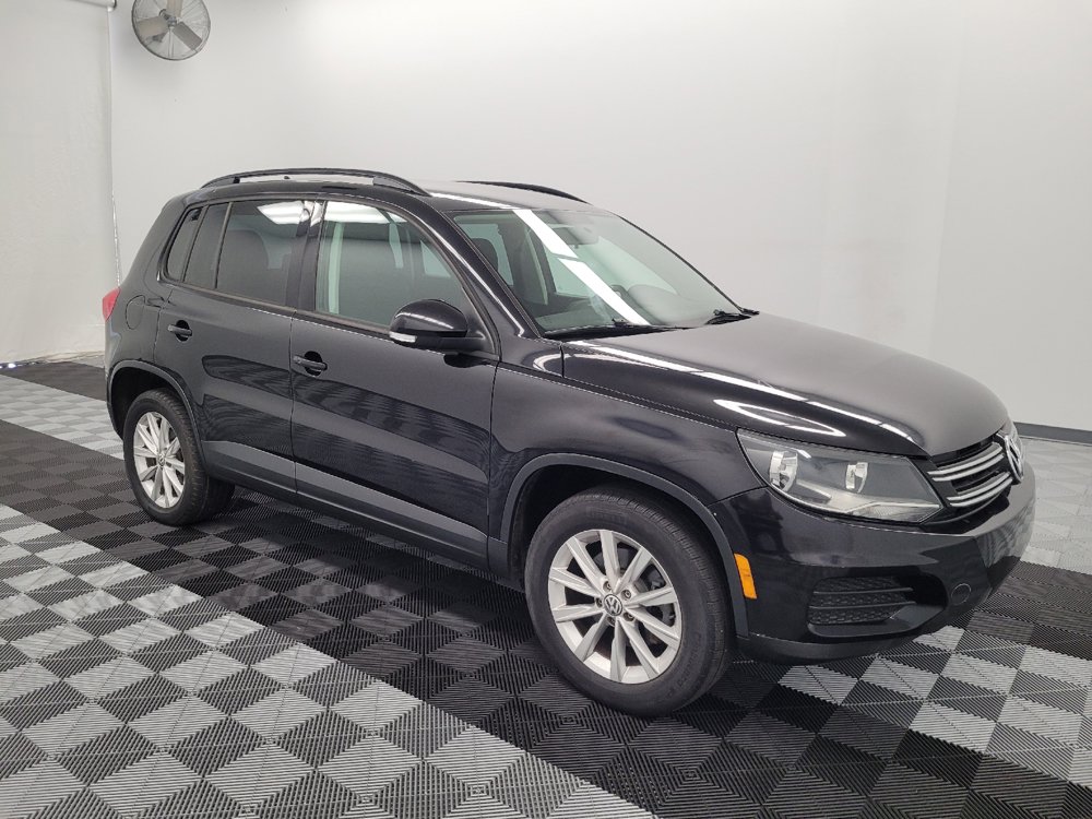 Used 2017 Volkswagen Tiguan Limited w/ Premium Package FWD image 11