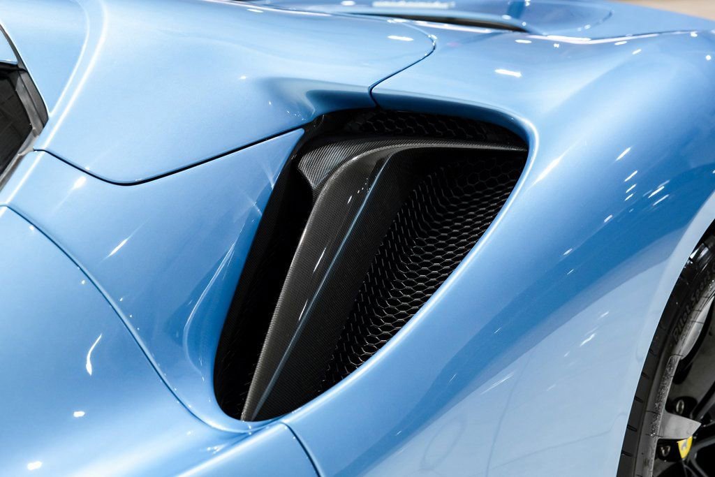 Used 2022 Ferrari SF90 Spider image 51