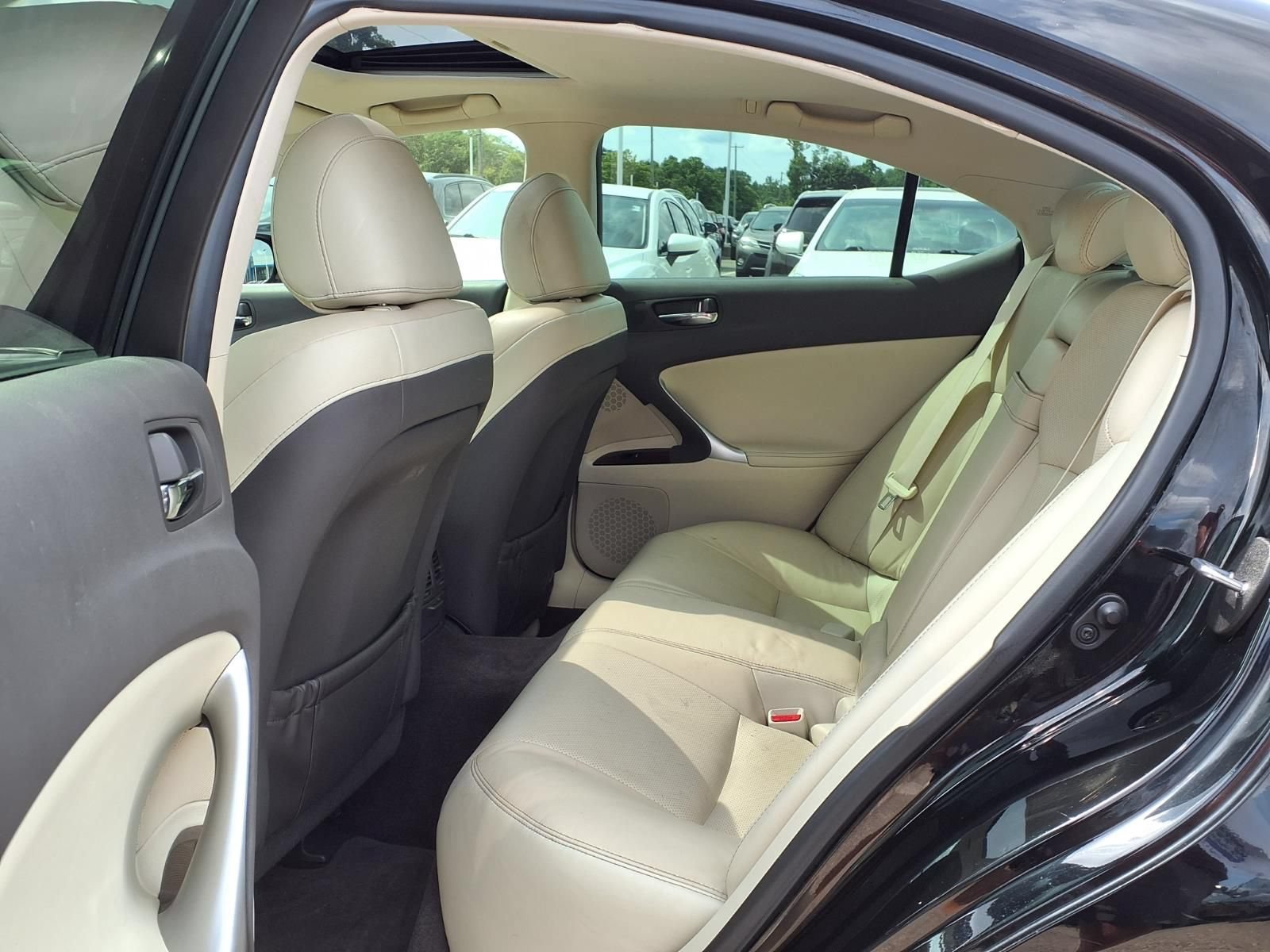 Used 2012 Lexus IS 350 w/ Premium Pkg Value Edition RWD image 12