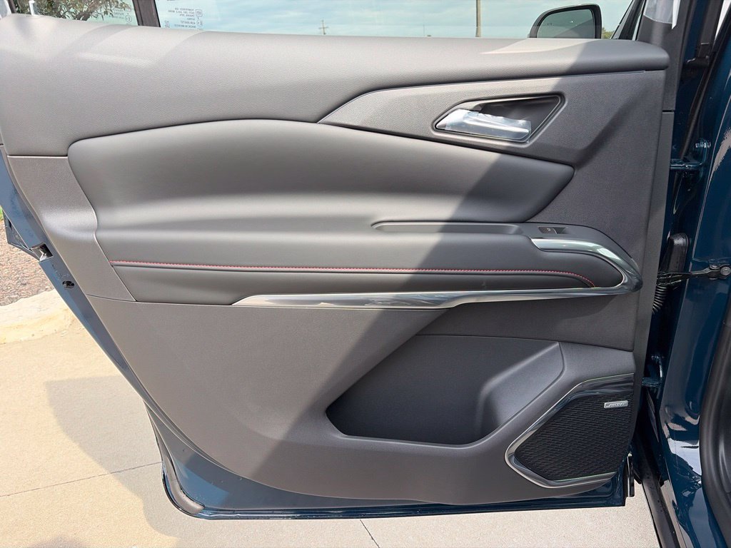 New 2027 Chevrolet Traverse RS AWD/4WD image 42