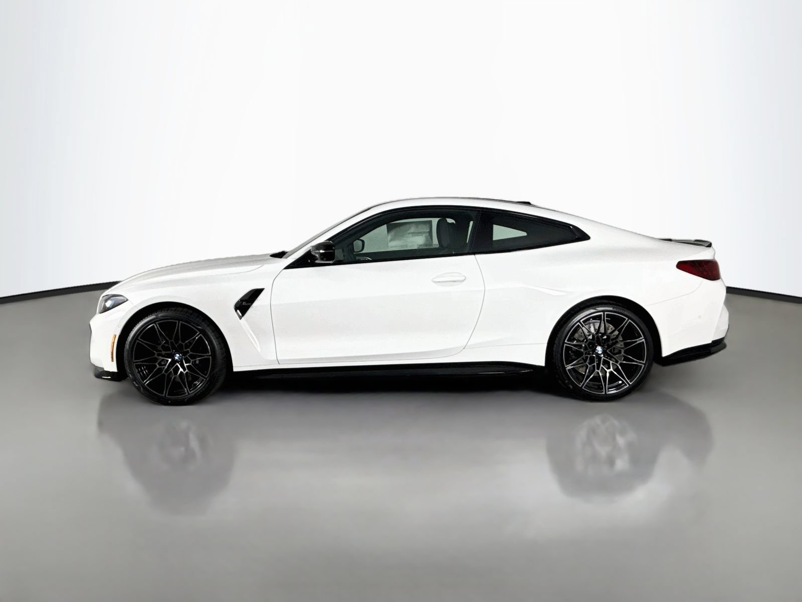 New 2026 BMW M4 Competition RWD image 4