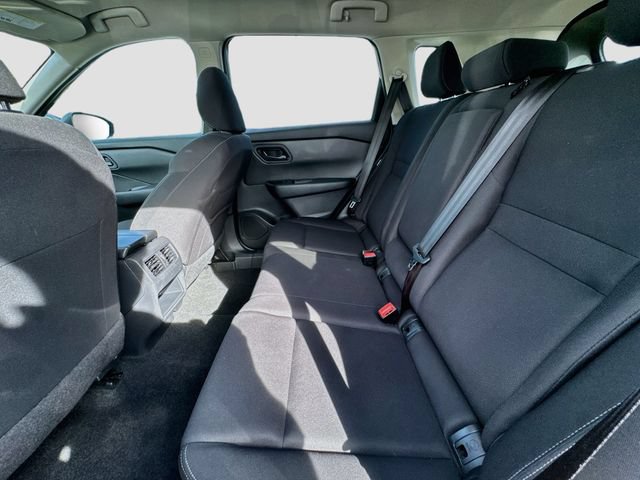 Used 2024 Nissan Rogue S FWD image 22