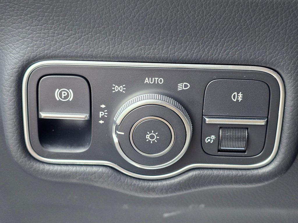 Used 2025 Mercedes-Benz G 63 AMG 4MATIC image 37