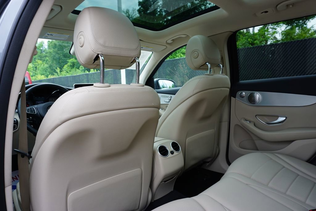 Used 2017 Mercedes-Benz GLC 300 4MATIC image 37