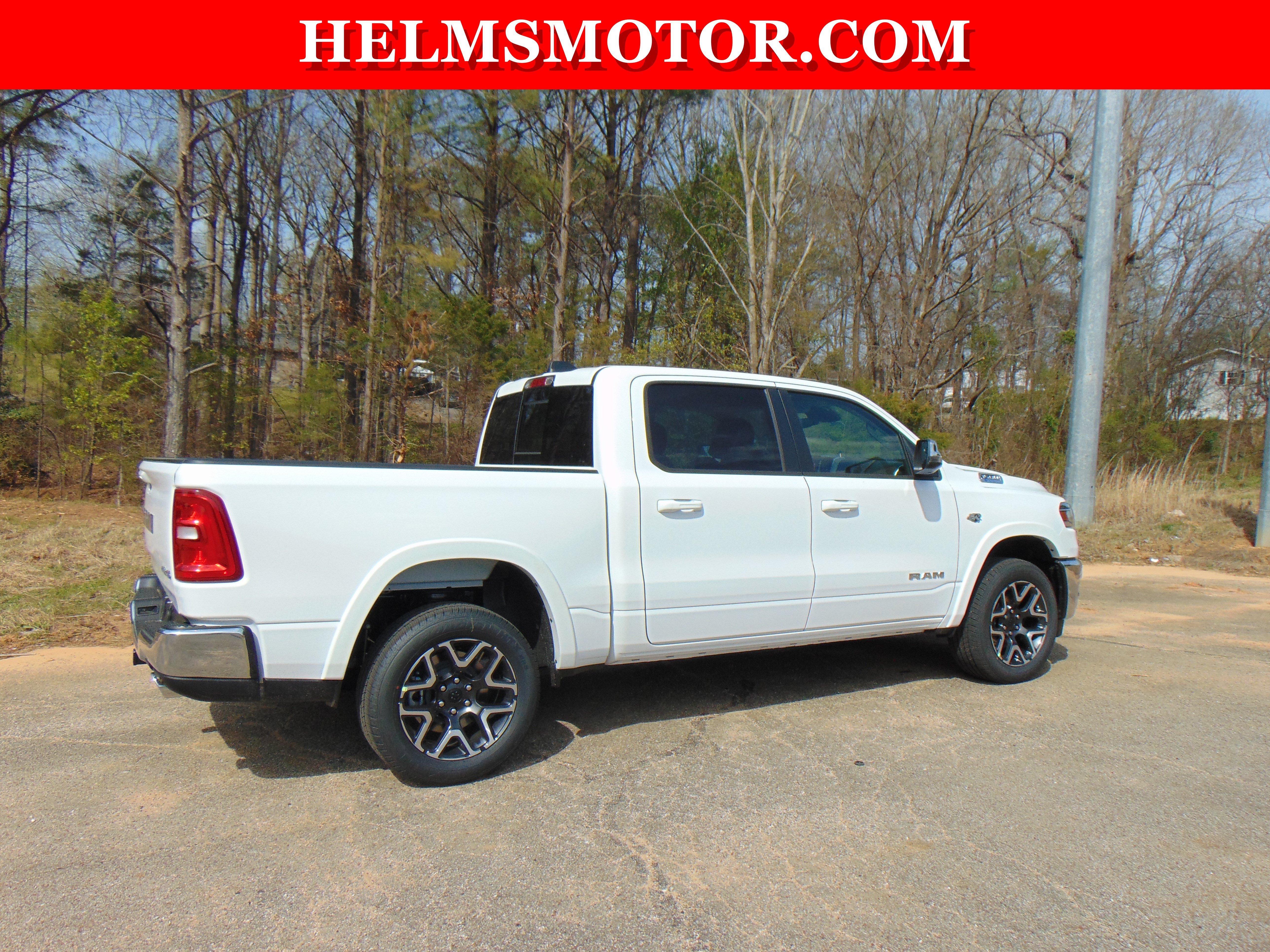 New 2026 RAM 1500 Laramie AWD/4WD image 14