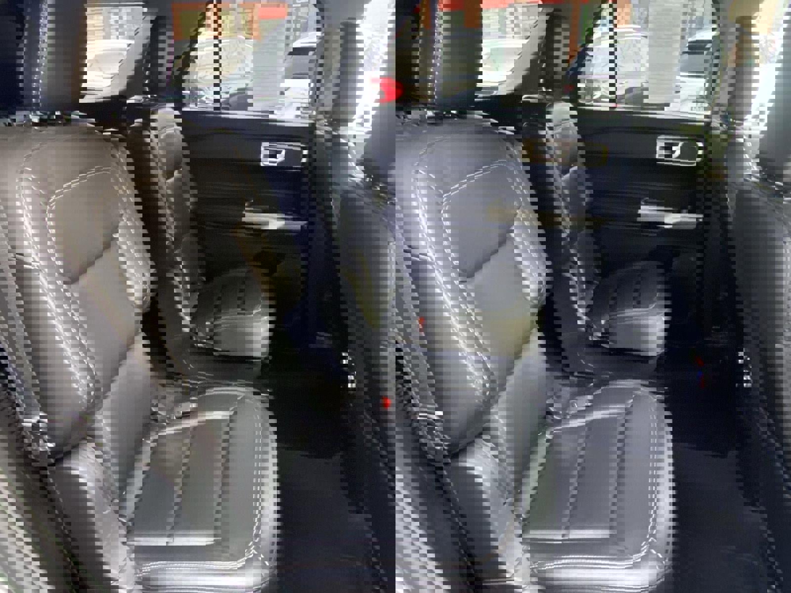 Used 2021 Ford Explorer XLT w/ Equipment Group 202A image 36