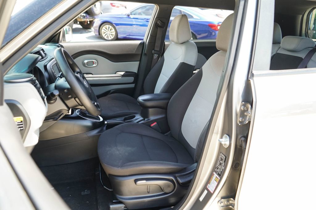 Used 2019 Kia Soul FWD image 7