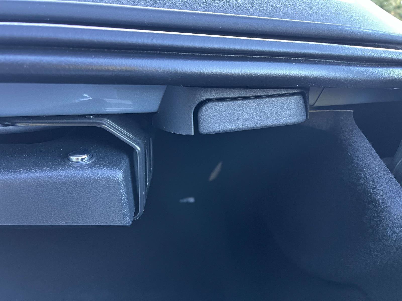 Used 2018 Mercedes-Benz E 300 image 11