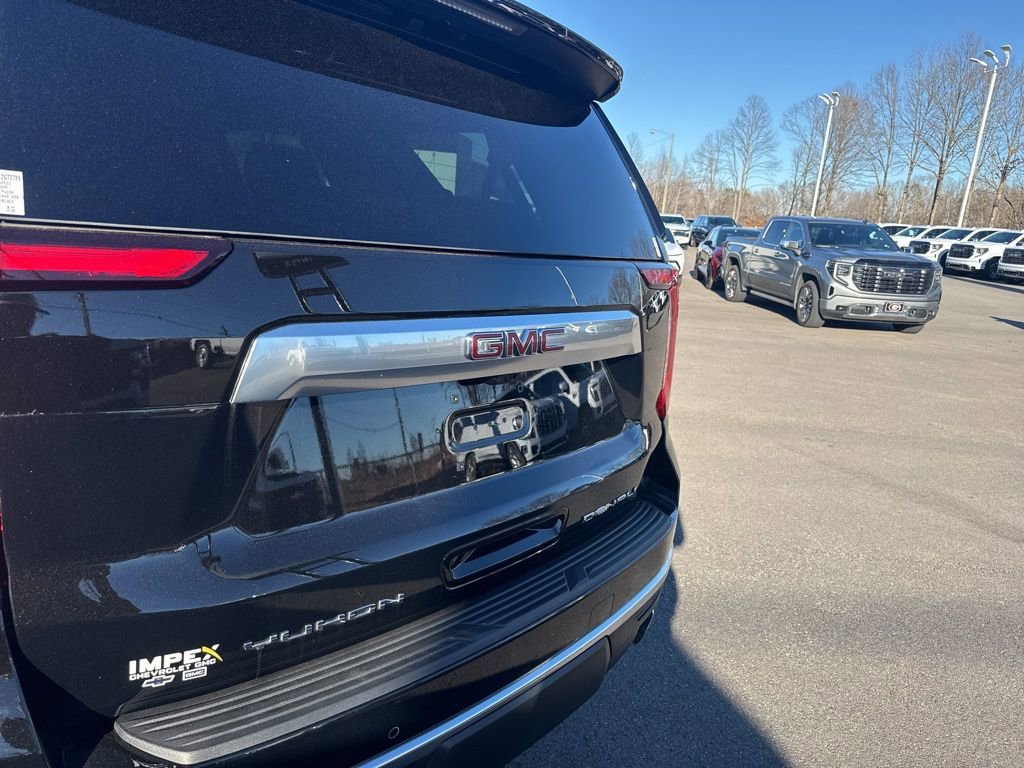 Used 2023 GMC Yukon Denali w/ Denali Reserve Package image 37