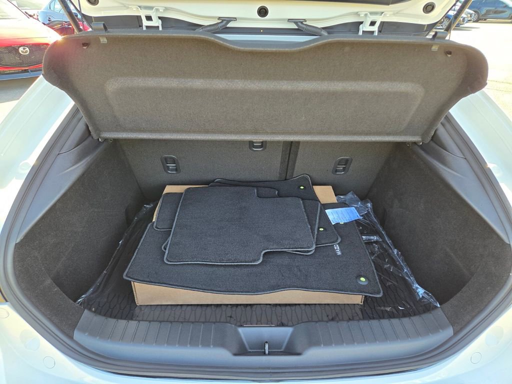 New 2026 MAZDA MAZDA3 2.5 S Hatchback w/ Premium Pkg image 17