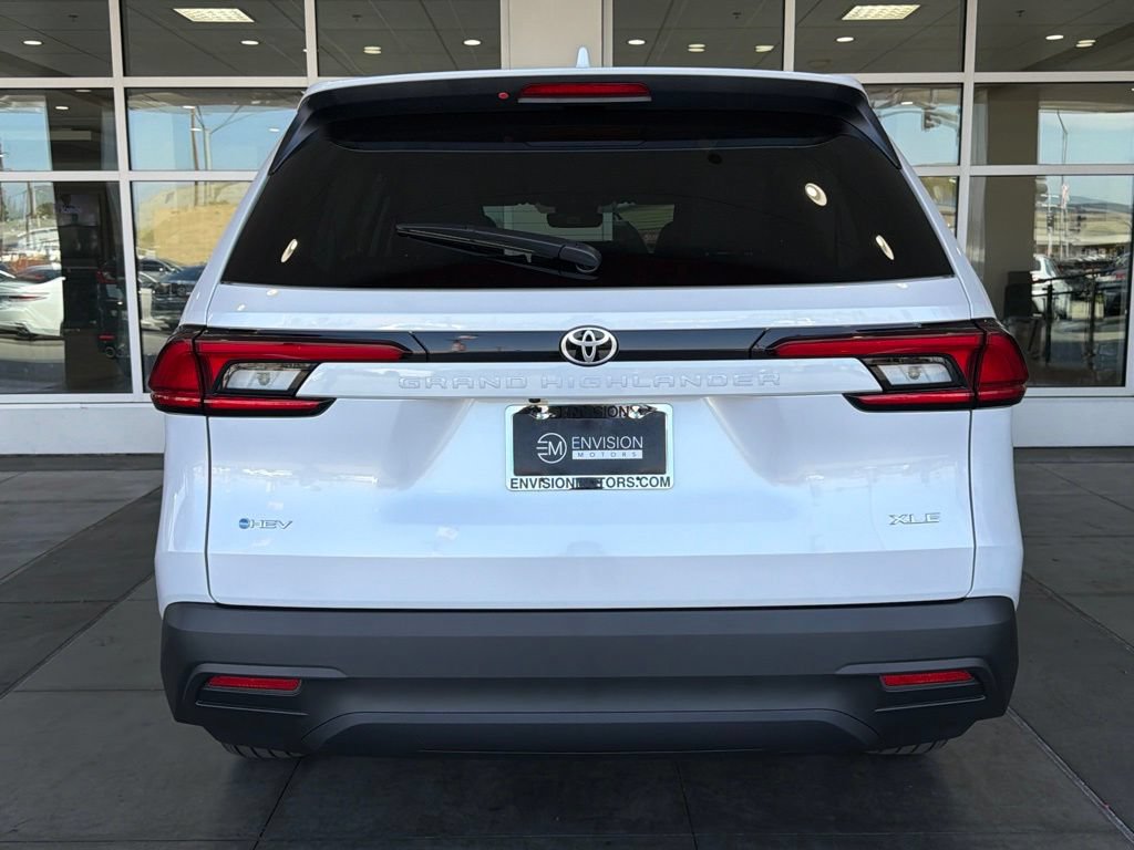 New 2026 Toyota Grand Highlander XLE FWD image 11