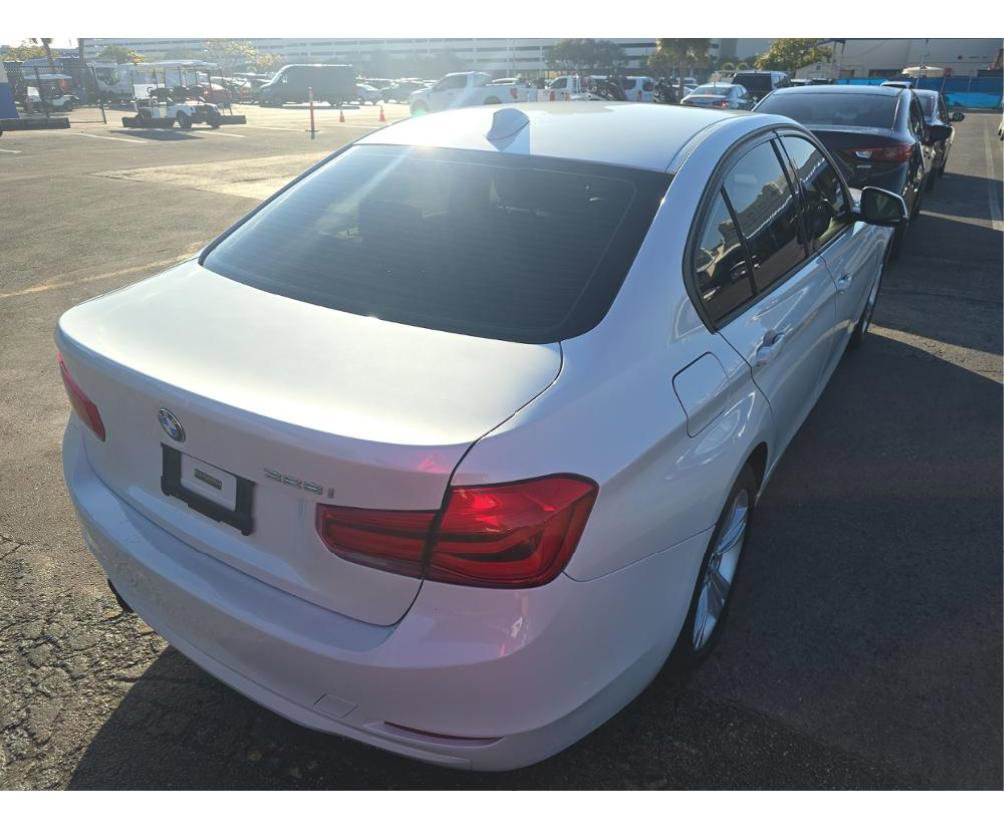 Used 2016 BMW 328i Sedan image 4