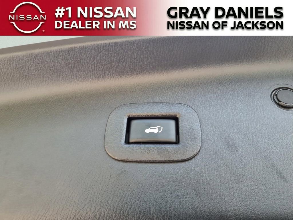 Used 2017 Nissan Armada SL w/ Technology Package image 9