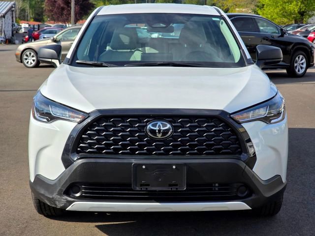 Used 2023 Toyota Corolla Cross L AWD/4WD image 2