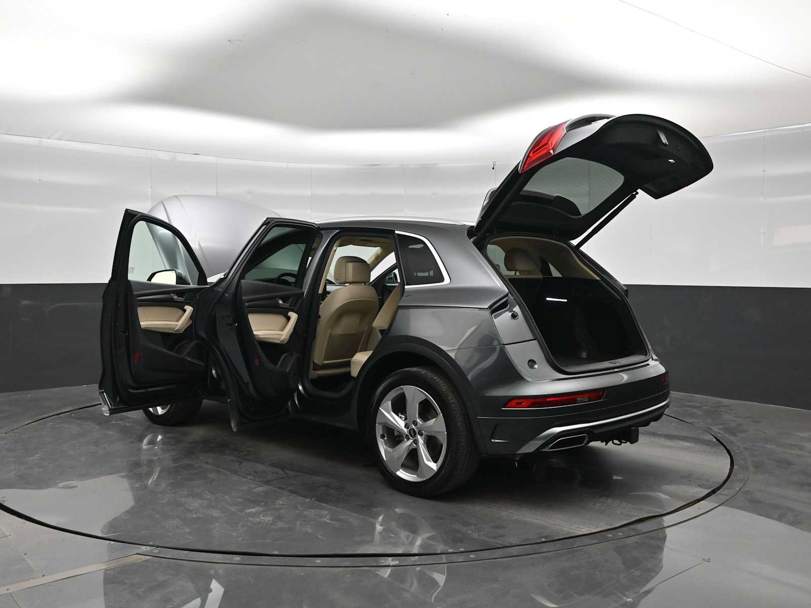 Used 2022 Audi Q5 2.0T Premium Plus w/ Premium Plus Package AWD/4WD image 43