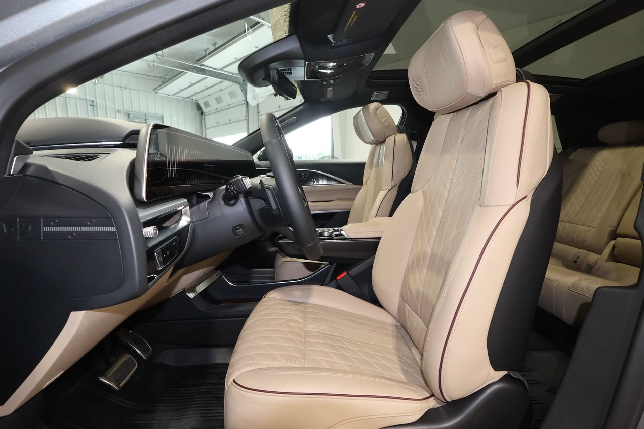 Certified 2026 Cadillac Lyriq Signature Luxury w/ Nappa Leather Package AWD/4WD image 22