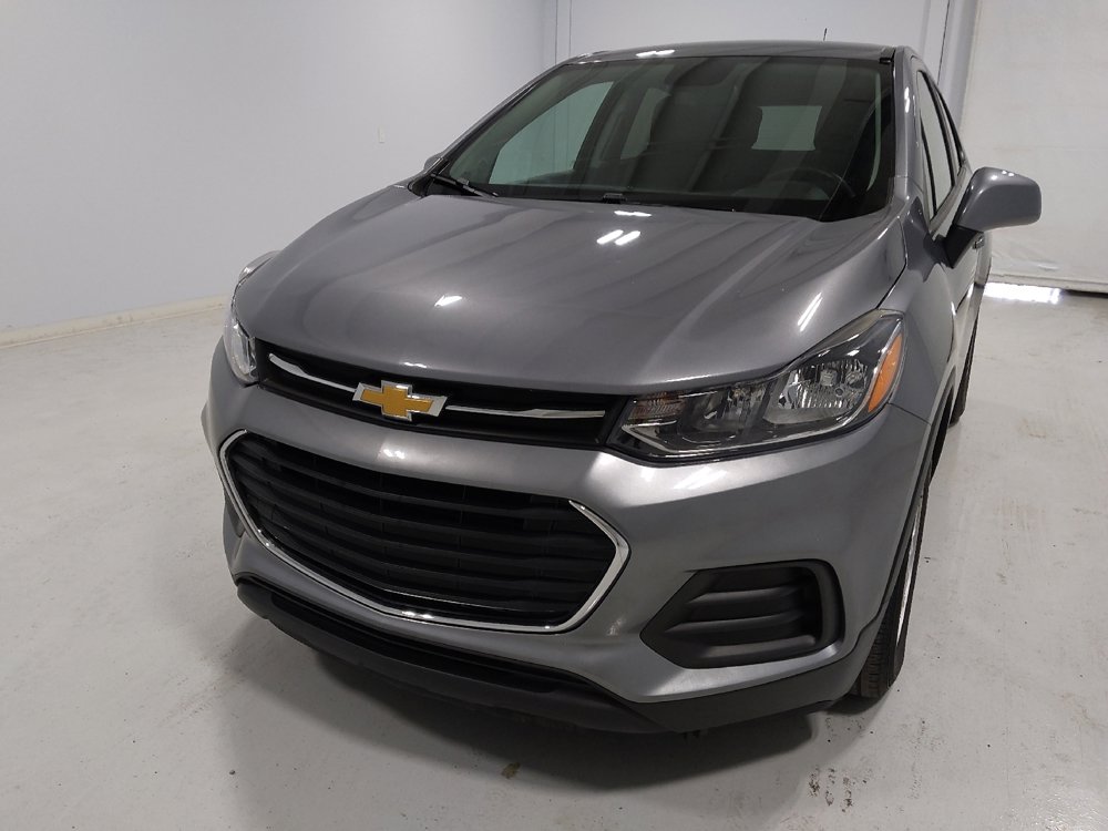 Used 2020 Chevrolet Trax LS w/ Tint and Cruise Package image 15