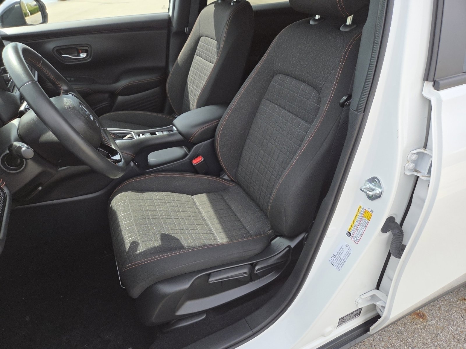 Used 2024 Honda HR-V Sport image 25