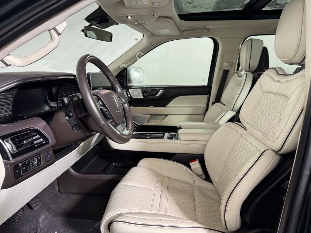 Certified 2023 Lincoln Navigator Black Label image 20