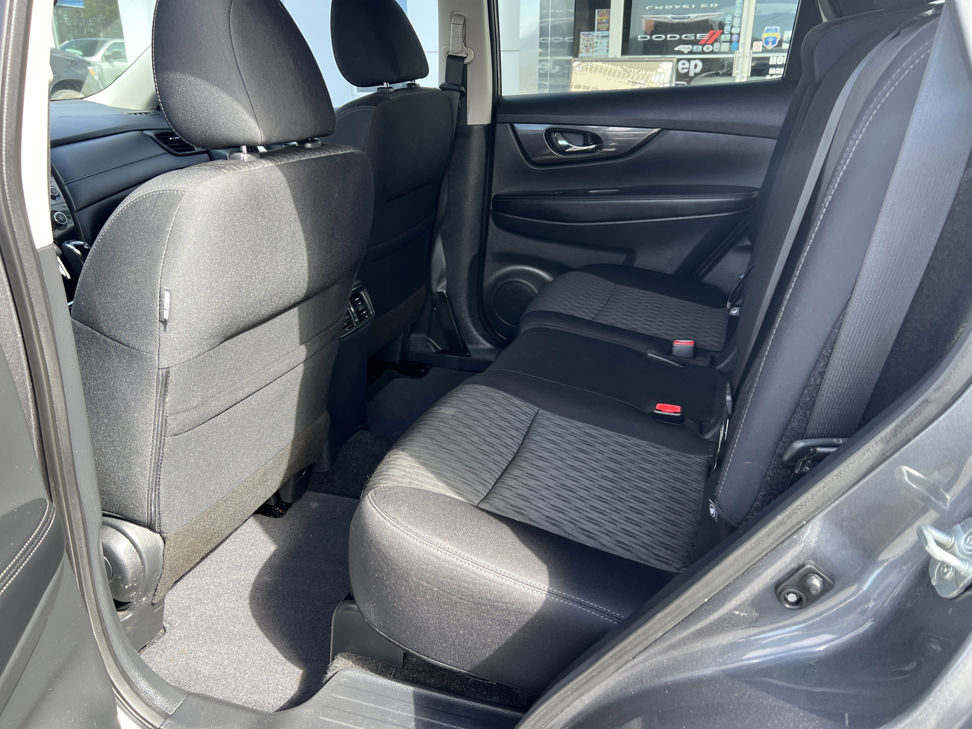 Used 2019 Nissan Rogue S w/ Special Edition Package image 11